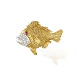 A GEM-SET NOVELTY BROOCH, BY UNO A ERRE, CIRCA 1960 Modelled as a stylised fish in textured gold