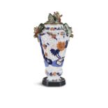 A LARGE MASON'S IRONSTONE COVERED VASE, 19TH CENTURY of octagonal tapering form, the pierced lid