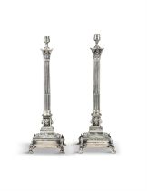 A PAIR OF OLD SHEFFIELD PLATE TABLE LAMPS, each in the form of Corinthian columns, with lion mask