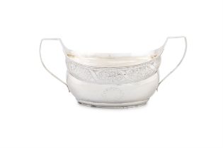 AN IRISH GEORGE III SILVER SUGAR BOWL Dublin c.1804, mark probably of Robert Breading,