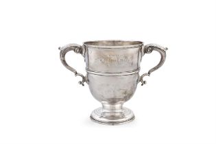 AN IRISH GEORGE III SILVER PRESENTATION CUP Dublin c.1760, lacking date letter, mark 'WT',