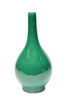 A GE-STYLE GREEN GLAZED BOTTLE VASE 晚清 仿哥窯長頸瓶 China, late 19th century. The pear shaped