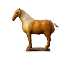 A GONGXIAN KLINS AMBER-GLAZED POTTERY HORSE 唐代 鞏縣窯黃釉馬 China, Tang Dynasty The horse