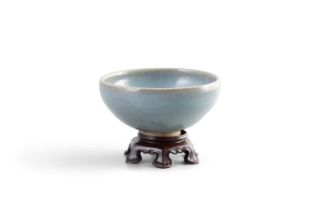 A 'JUN' KILNS BLUE-GLAZED STONEWARE BUBBLE BOWL 金代 鈞窯天藍釉茶盞 China, Jin Dynasty The shallow