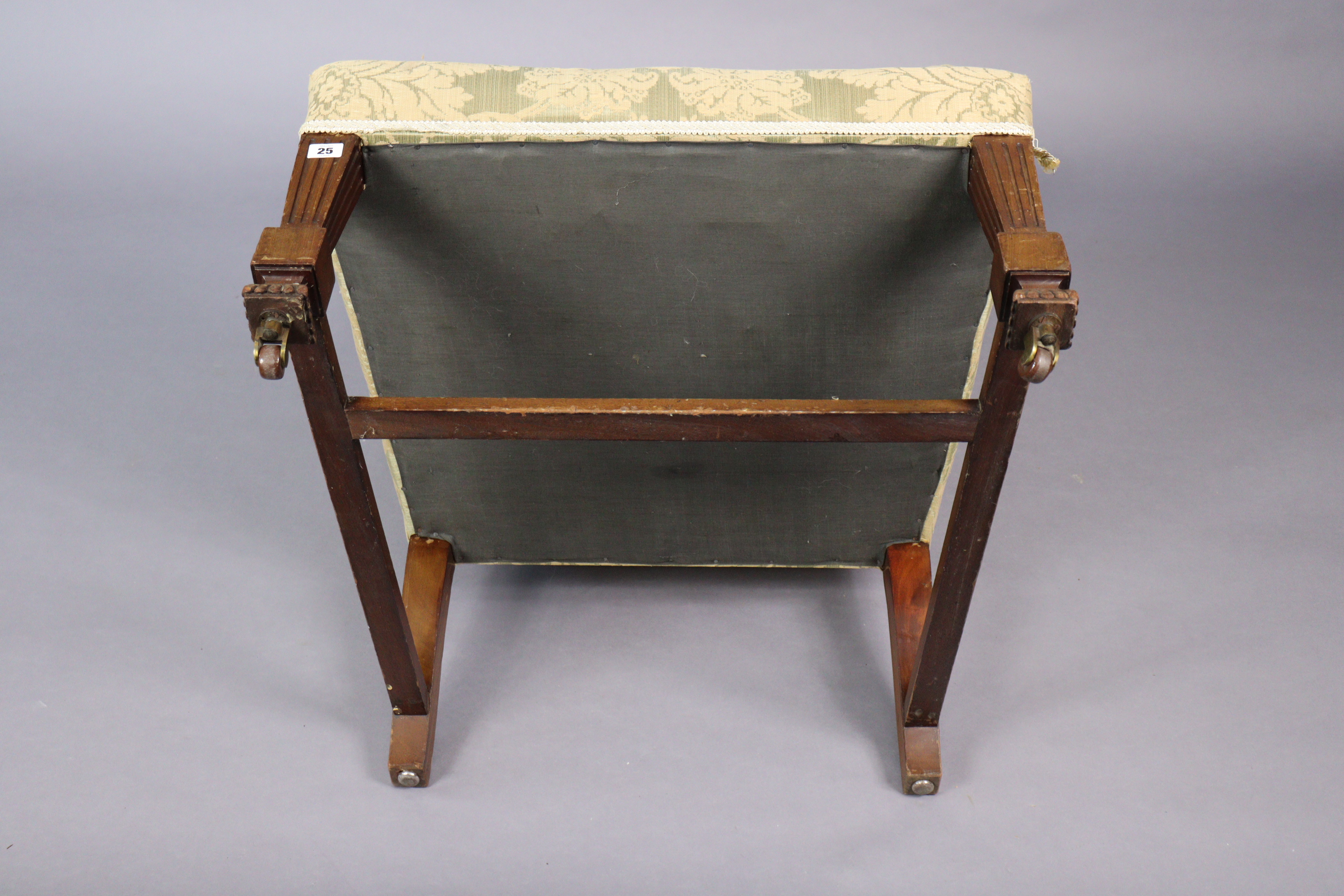 A Late 19th/early 20th century wing-back armchair (requires re-upholstery), on short square fluted - Bild 4 aus 5