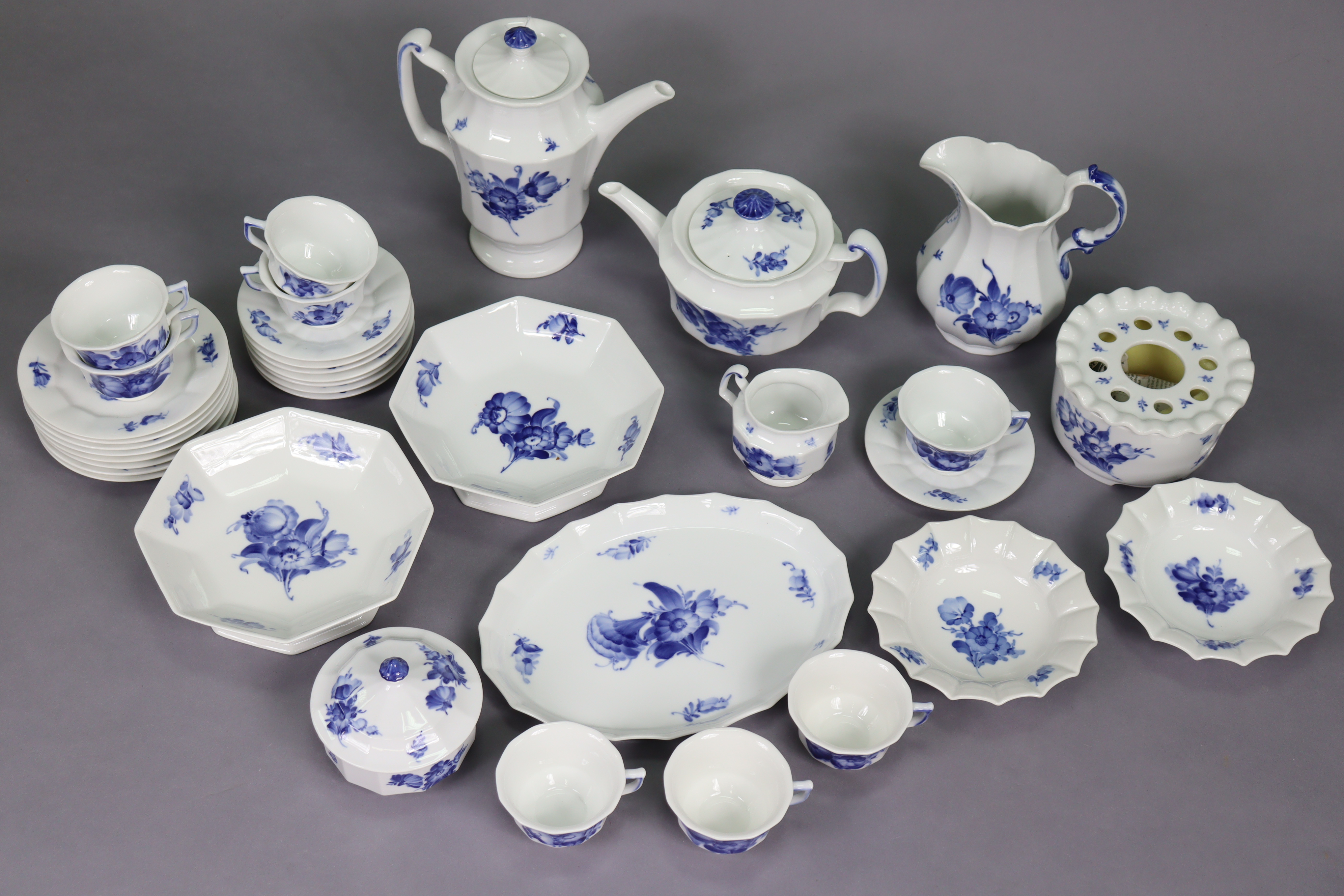 A Royal Copenhagen blue flower (pattern 8608) 35-piece tea & coffee service, comprising: a teapot, - Image 2 of 3