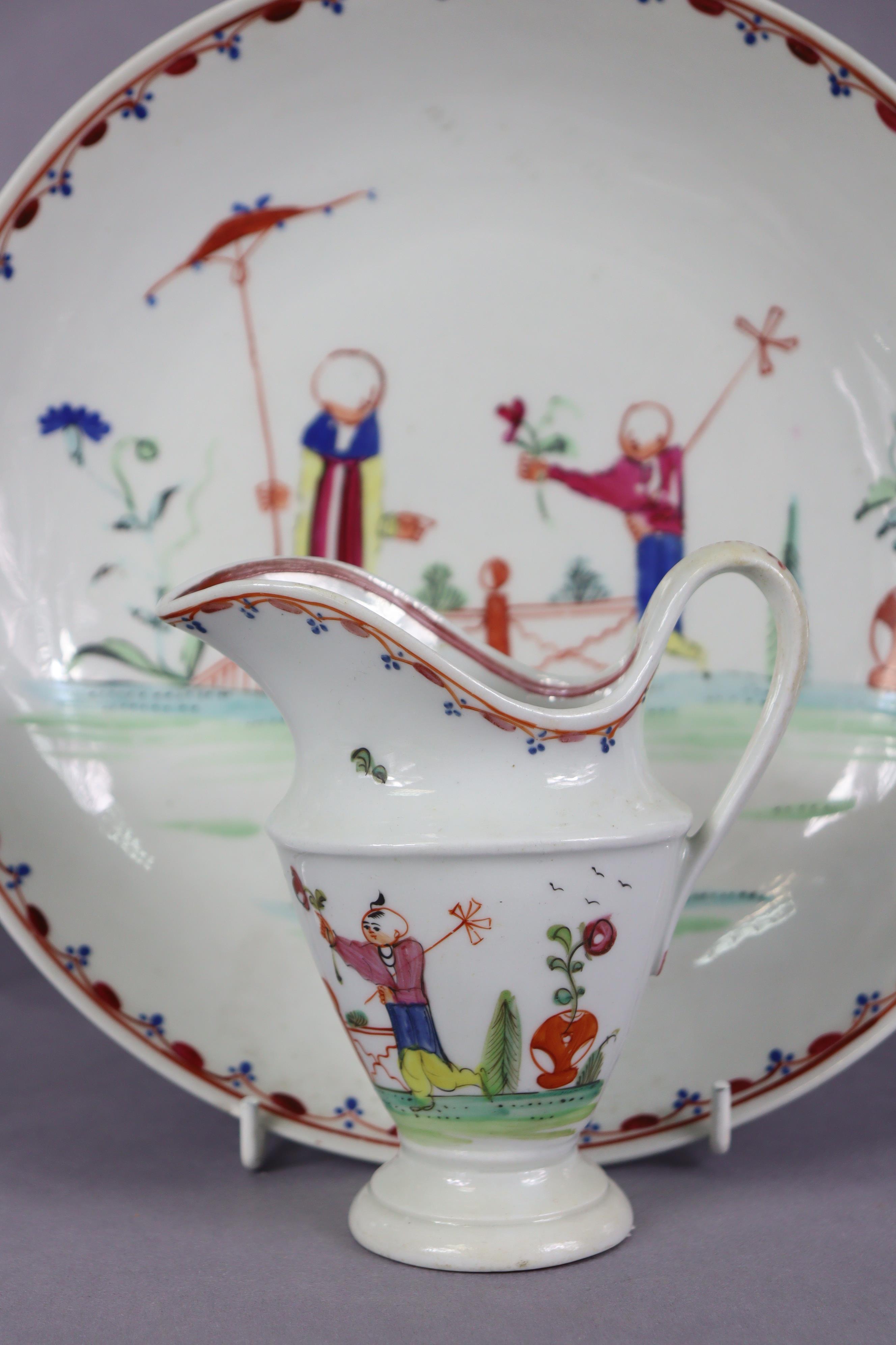 An 18th century Newhall porcelain part tea service, decorated in coloured enamels with chinoiserie - Image 15 of 17