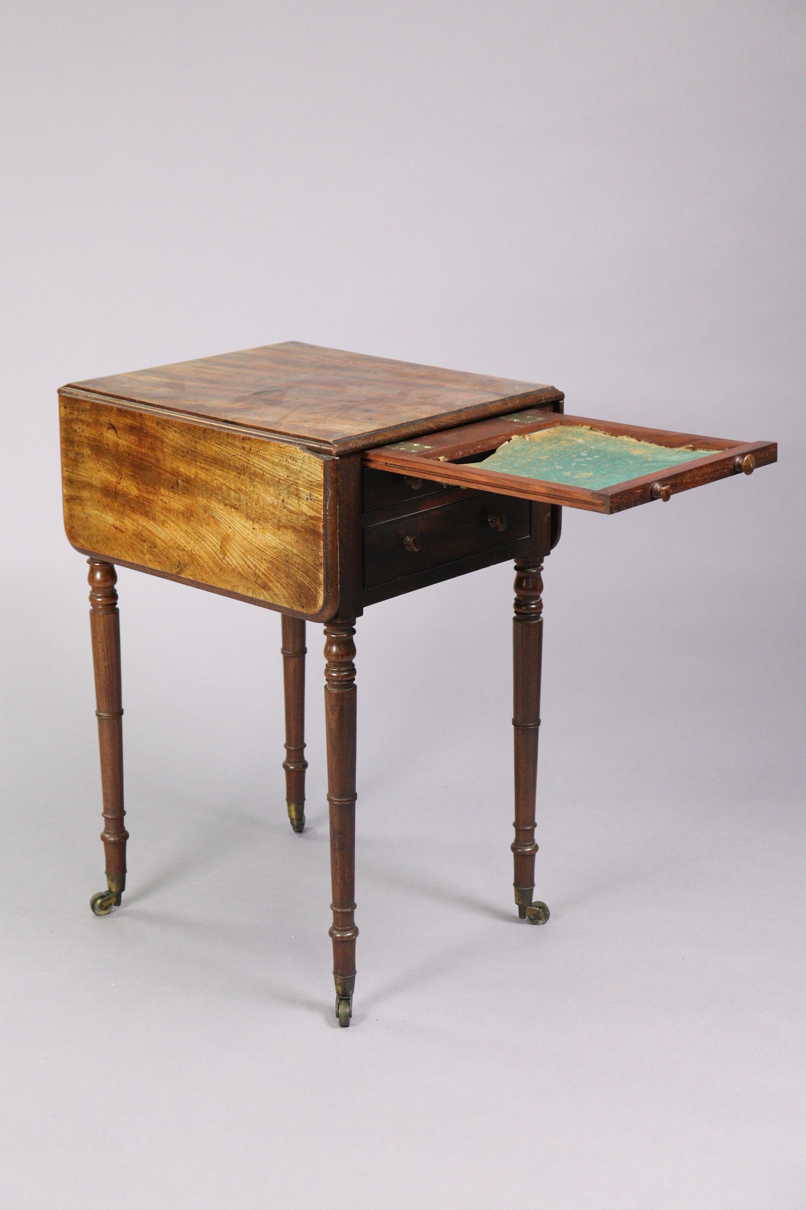 An early 19th century mahogany drop-leaf work table, fitted two frieze drawers to one end with - Image 3 of 5