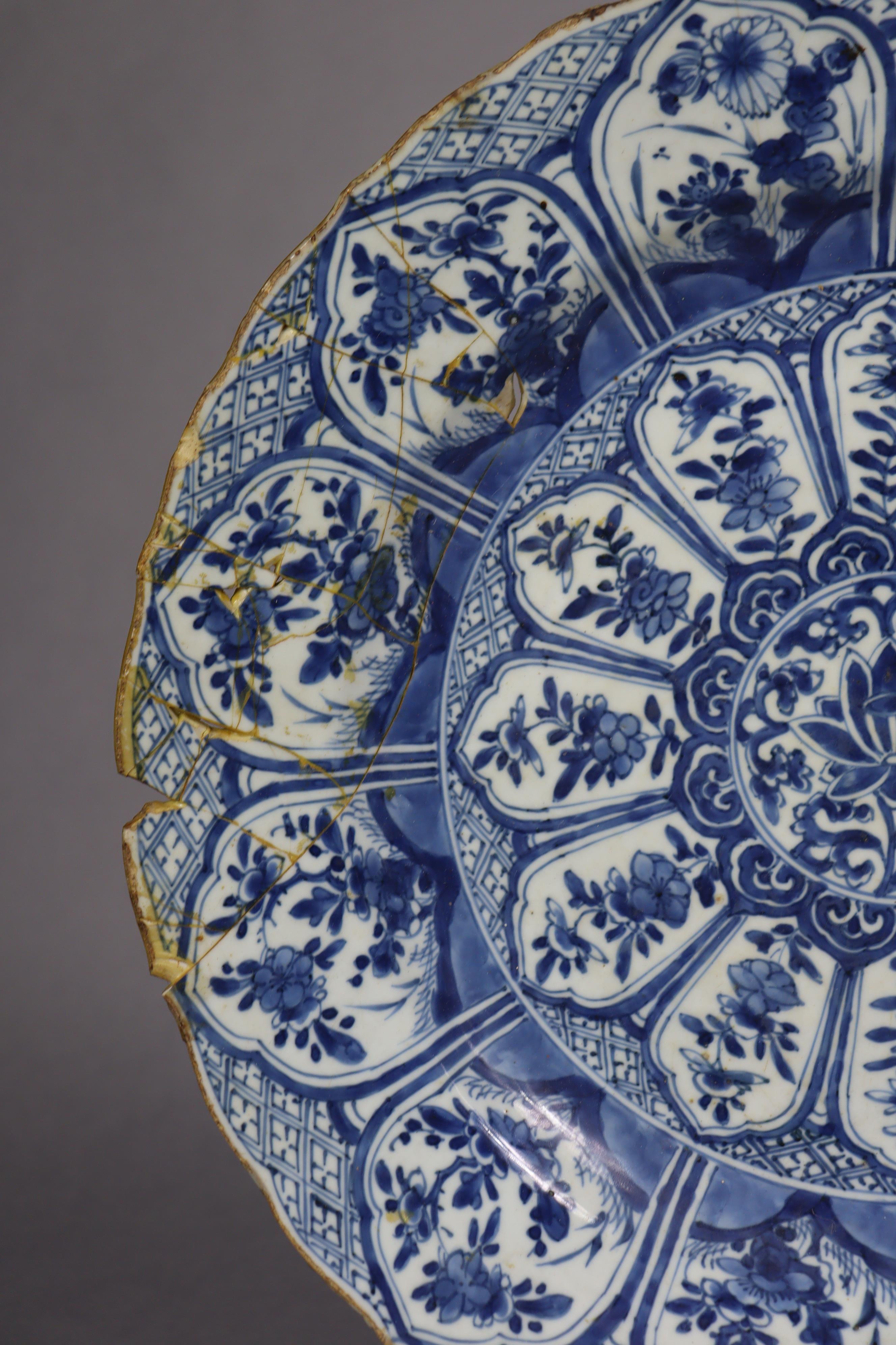 An 18th century Chinese blue & white porcelain large shallow bowl decorated with peonies on a scaled - Image 4 of 6