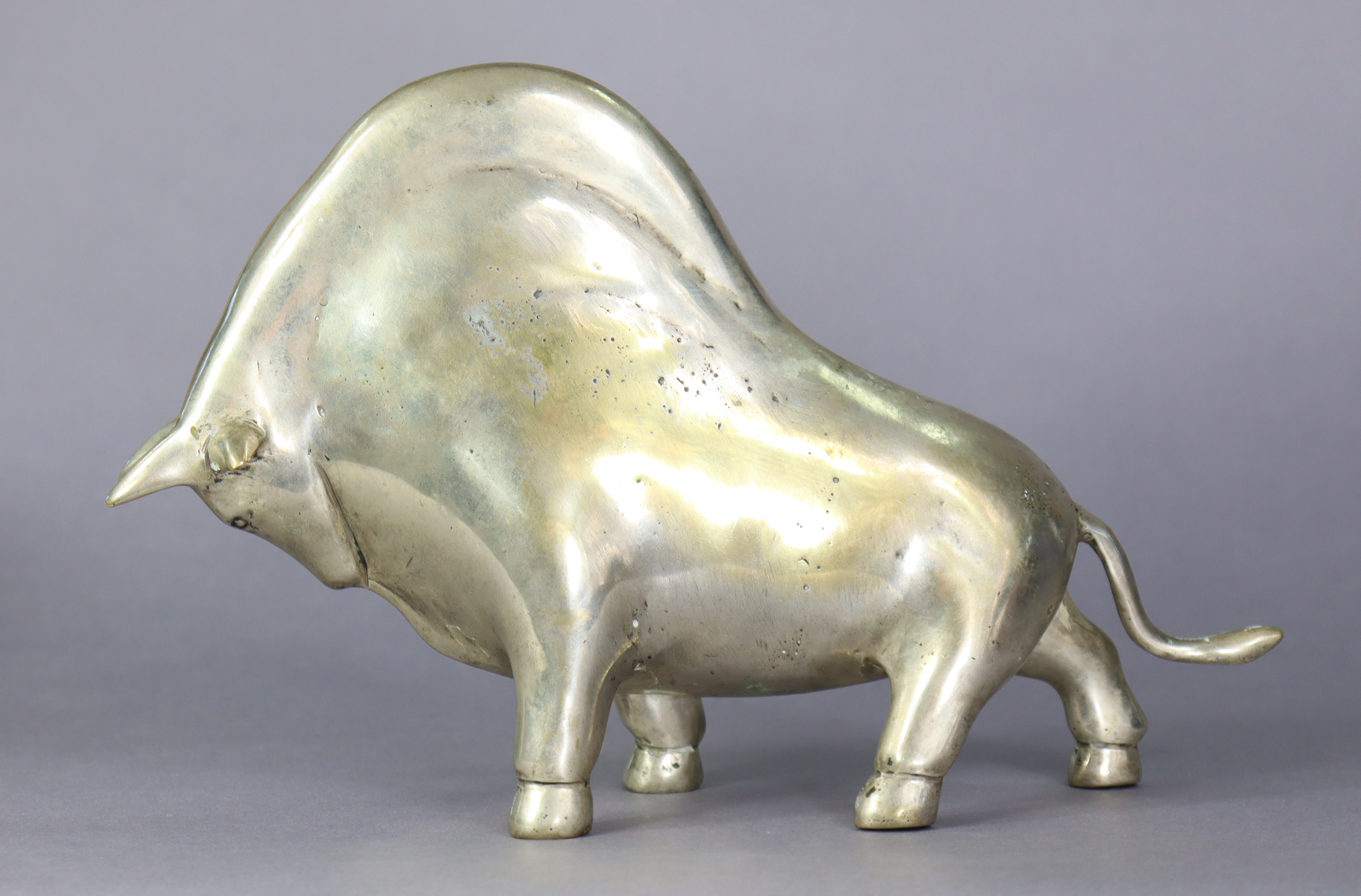 A Modernist silvered-metal sculpture of a bull, inscribed initials P. J. & numbered1/4 to underside - Image 2 of 5