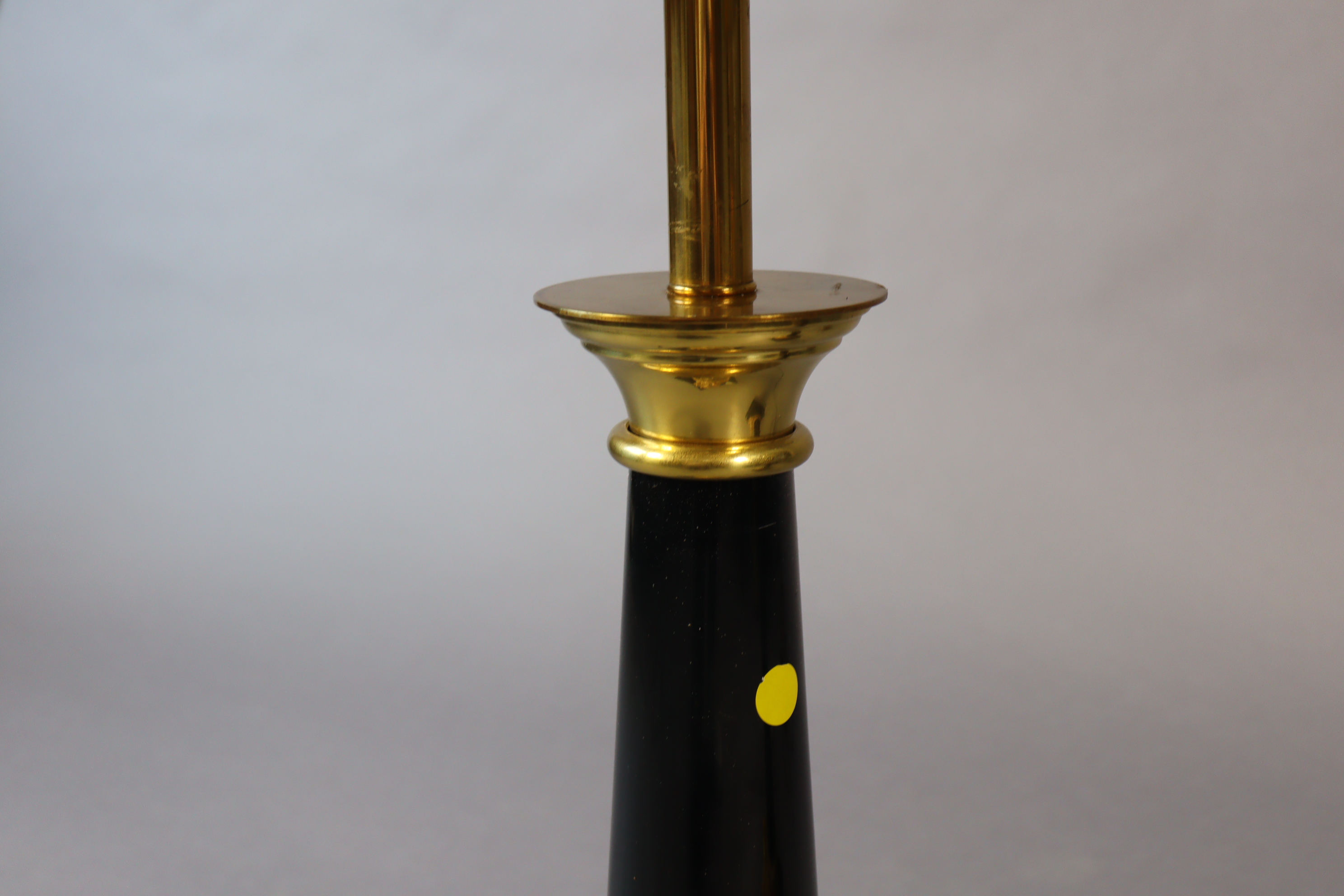 A pair of regency-style black-finish table lamp bases each with gilt-metal mounts, & on square - Image 4 of 8