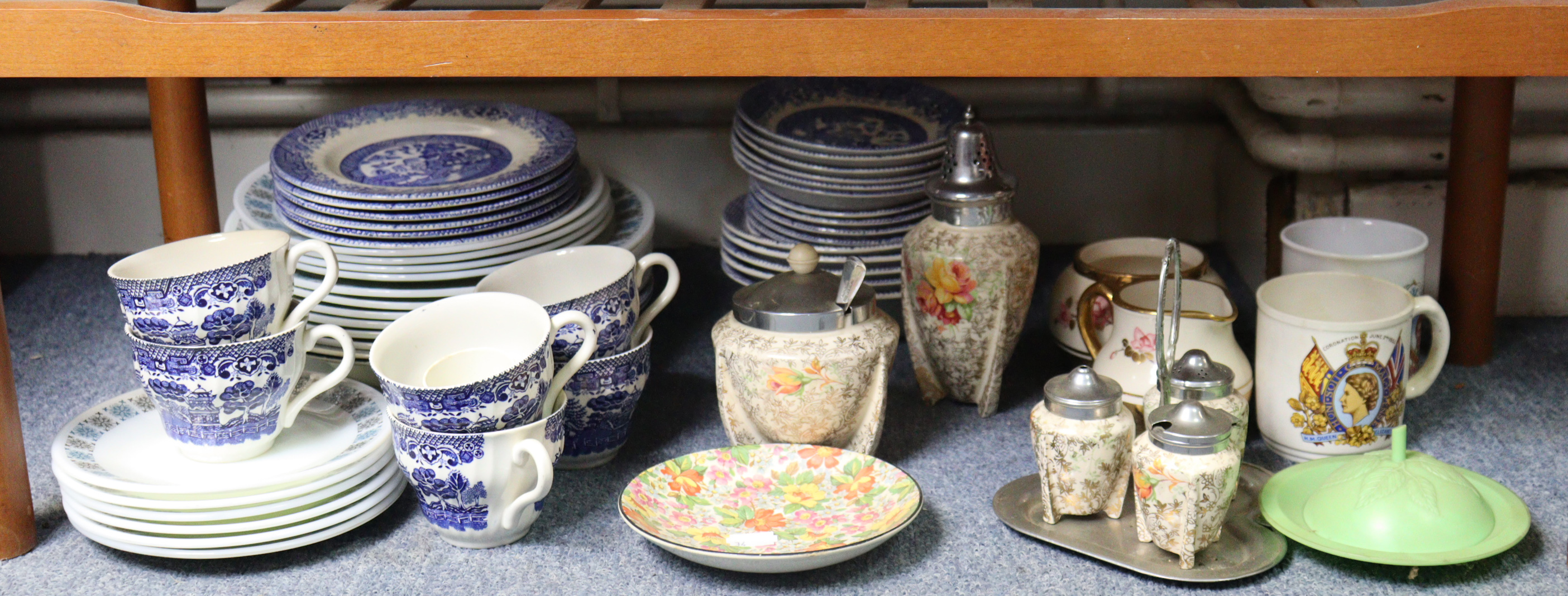 Various items of decorative china, pottery, & glassware, part w.a.f. - Image 3 of 3