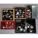 Various items of gothic-style costume jewellery including brooches, rings, etc.