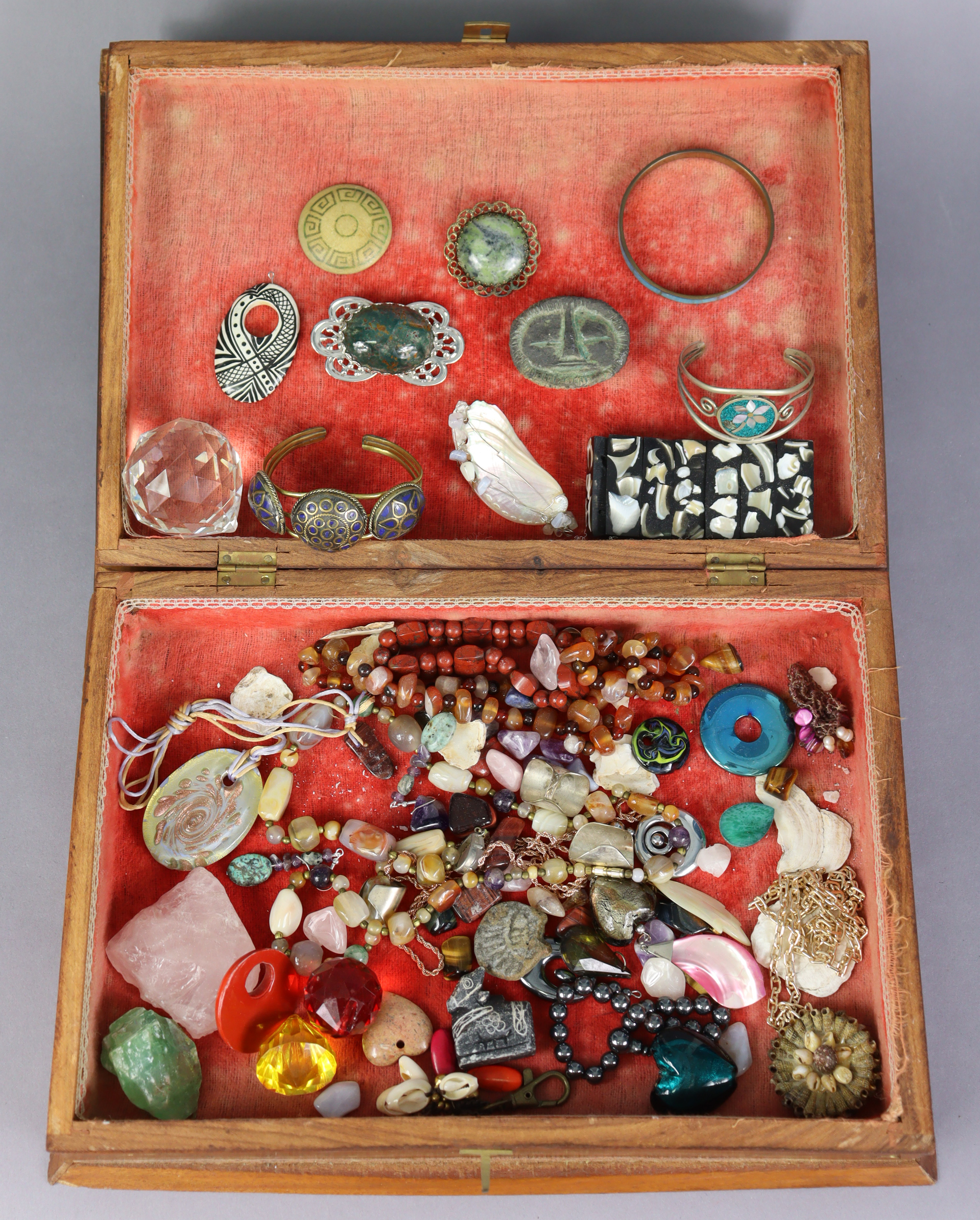 Various geological specimens; & a small quantity of costume jewellery.