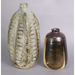 DAME MARIANNE De TREY CBE (1913-2016). A studio pottery lamp base of organic lobed triangular
