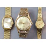 A 9ct. gold cased Rotary gent’s wristwatch, the circular champagne dial with gold baton numerals &