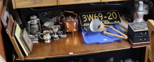 Various items of decorative china, pottery etc, part w.a.f.