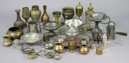 Various items of assorted platedware & metalware.