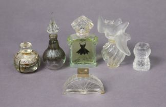 Nina Ricci “L’air Du Temps” Lalique design perfume bottle, 9cm high; a Lalique frosted & clear glass