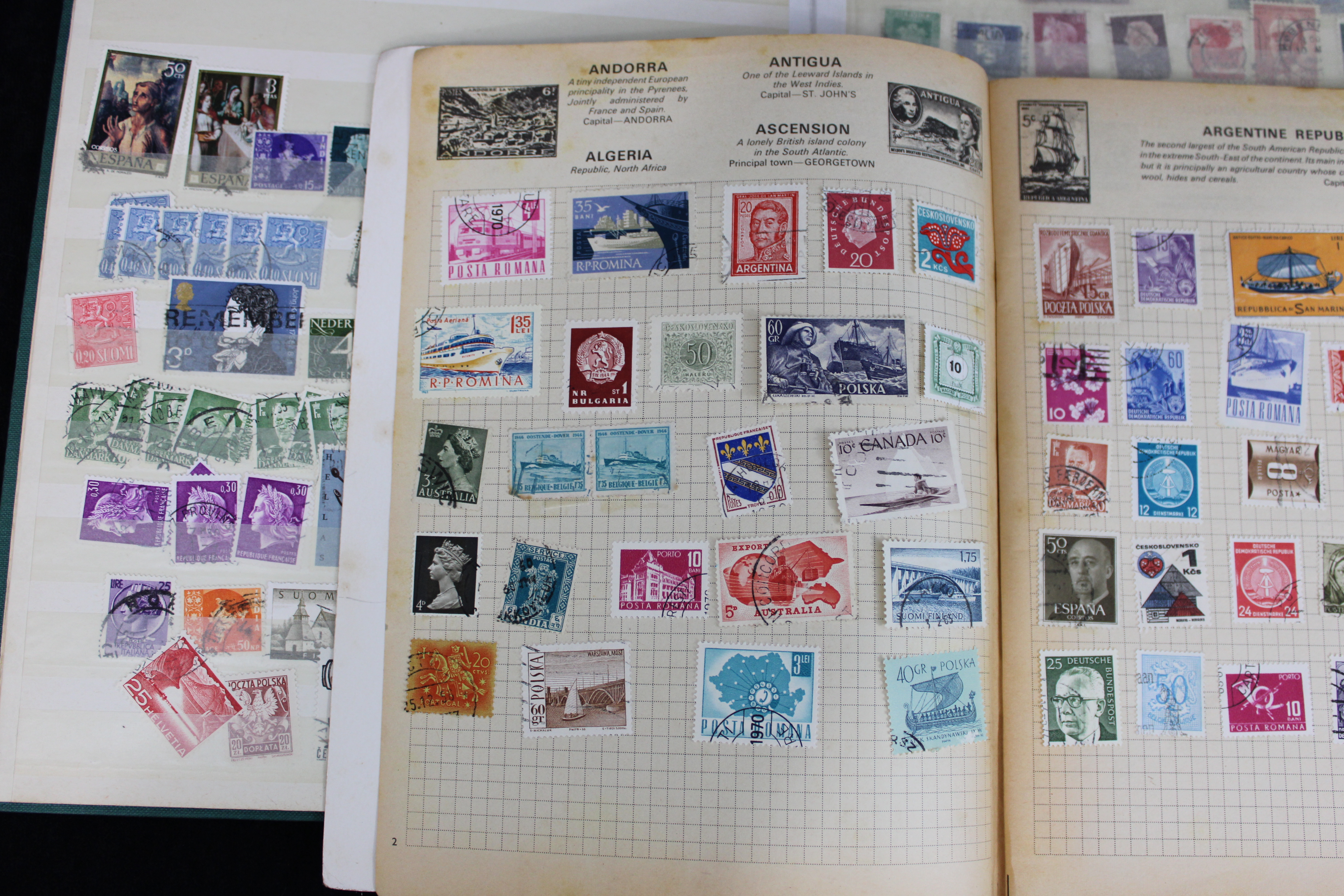 A collection of World Stamps of five albums; & various loose stamps. - Image 3 of 7