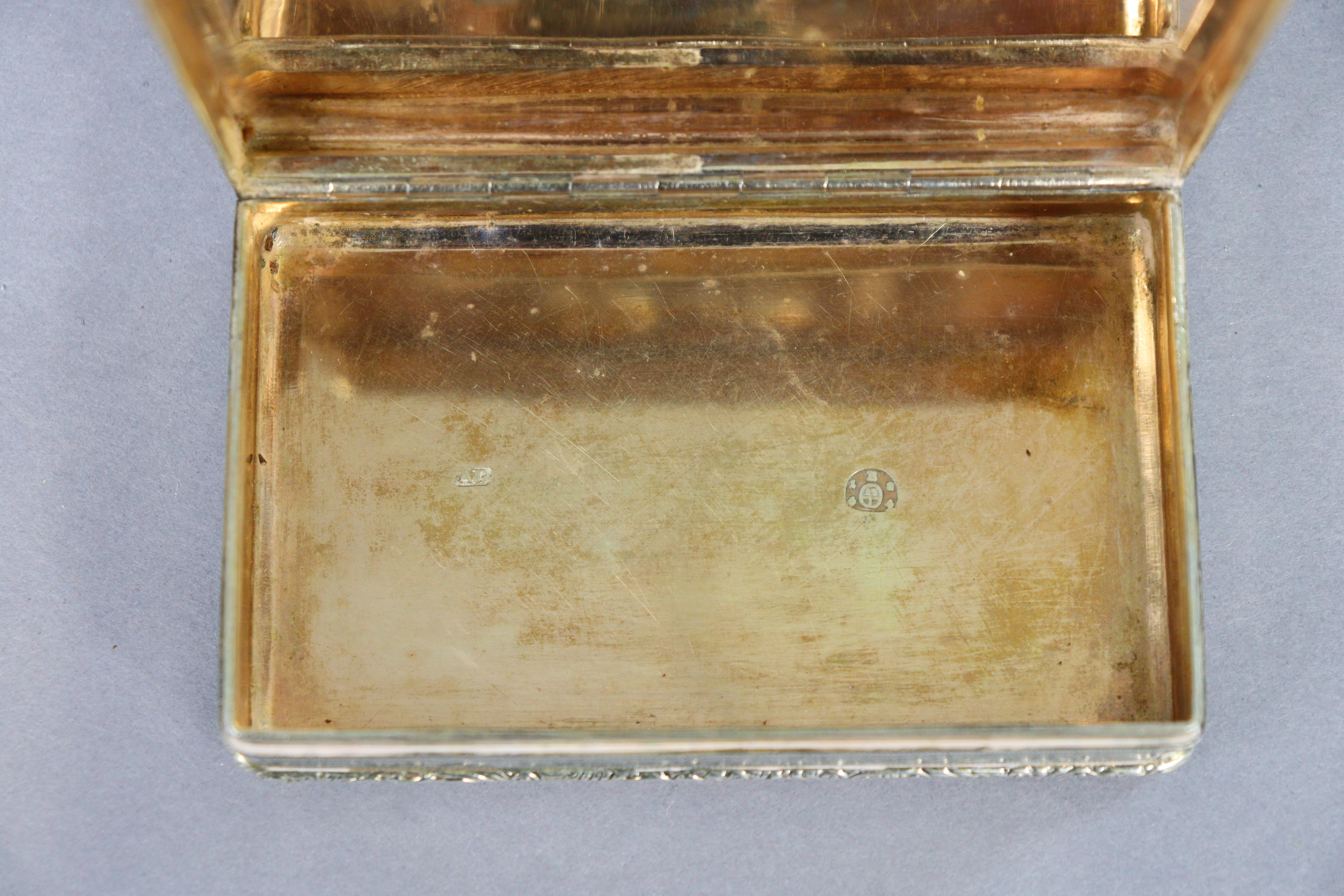 A mid-19th century Austro-Hungarian silver rectangular snuff box with all-over engraved floral & - Image 3 of 6