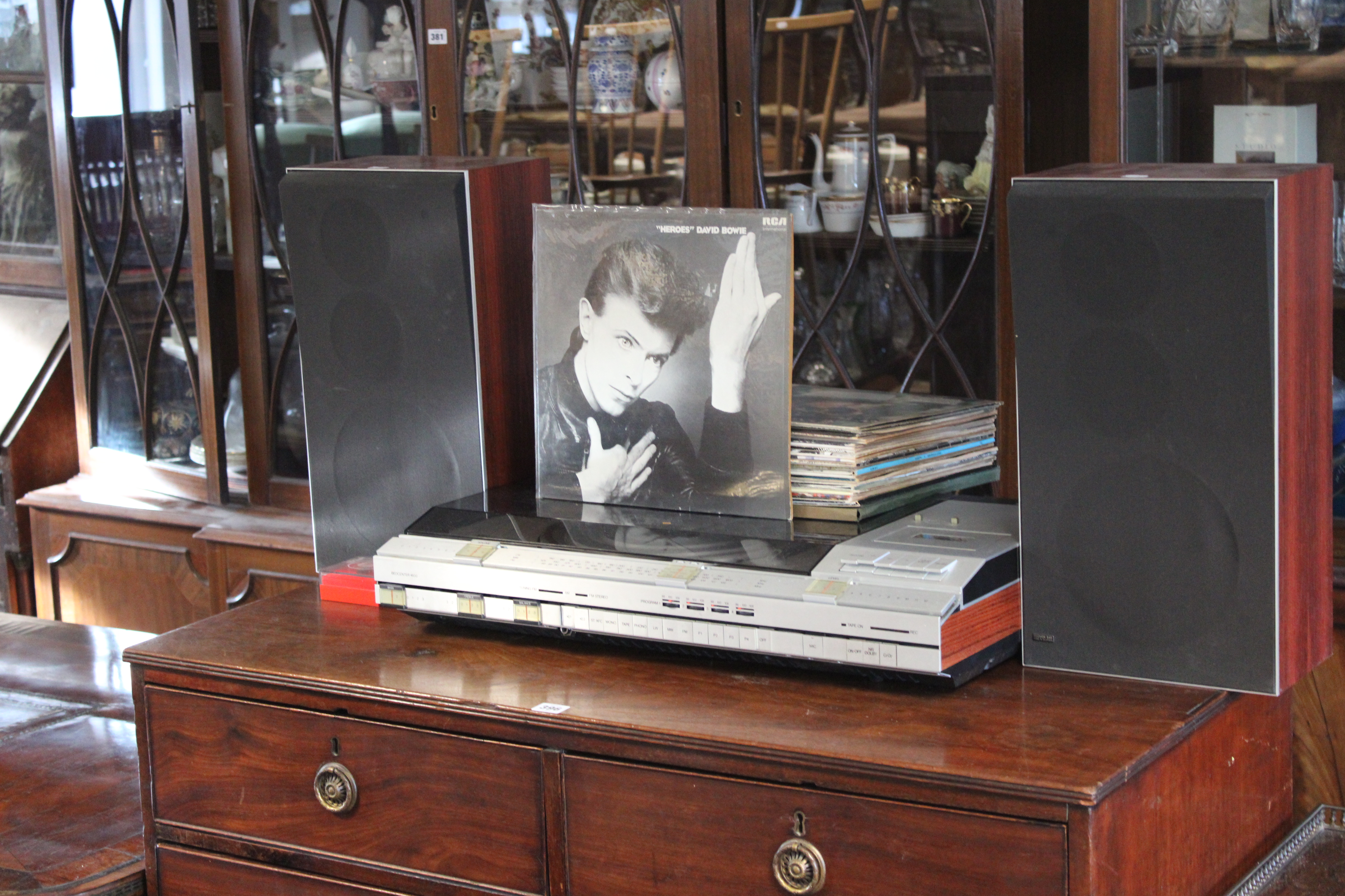 A Bang & Olufsen “Beocenter 4600” music system, boxed; various LP records. - Image 19 of 19