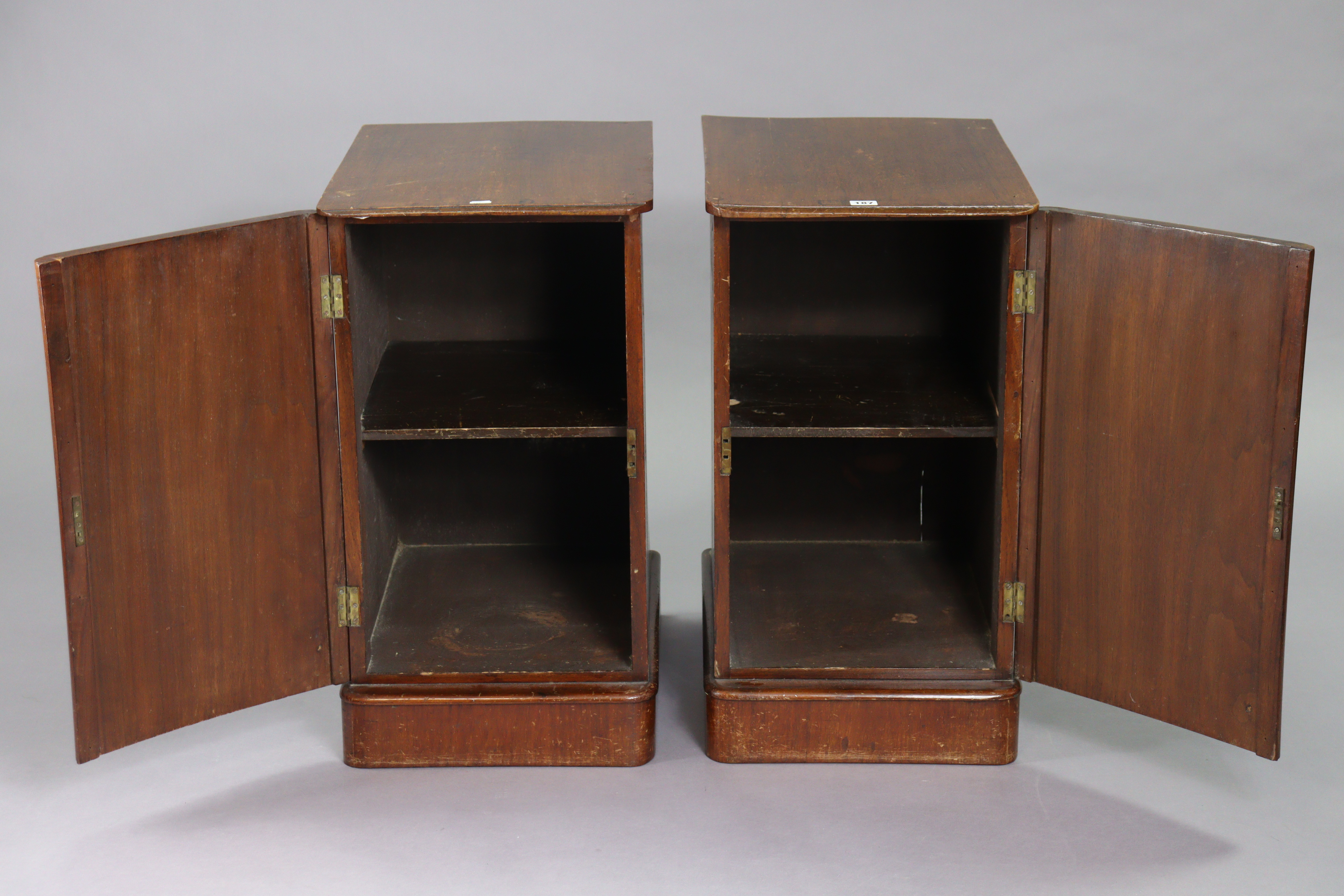 A pair of mahogany bedside chests each fitted four long graduated drawers with cast-iron swing - Image 3 of 8