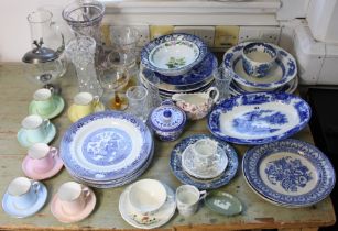 Various items of decorative china & glassware, part w.a.f.