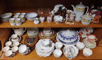 Various items of decorative china, pottery, & glassware, part w.a.f.