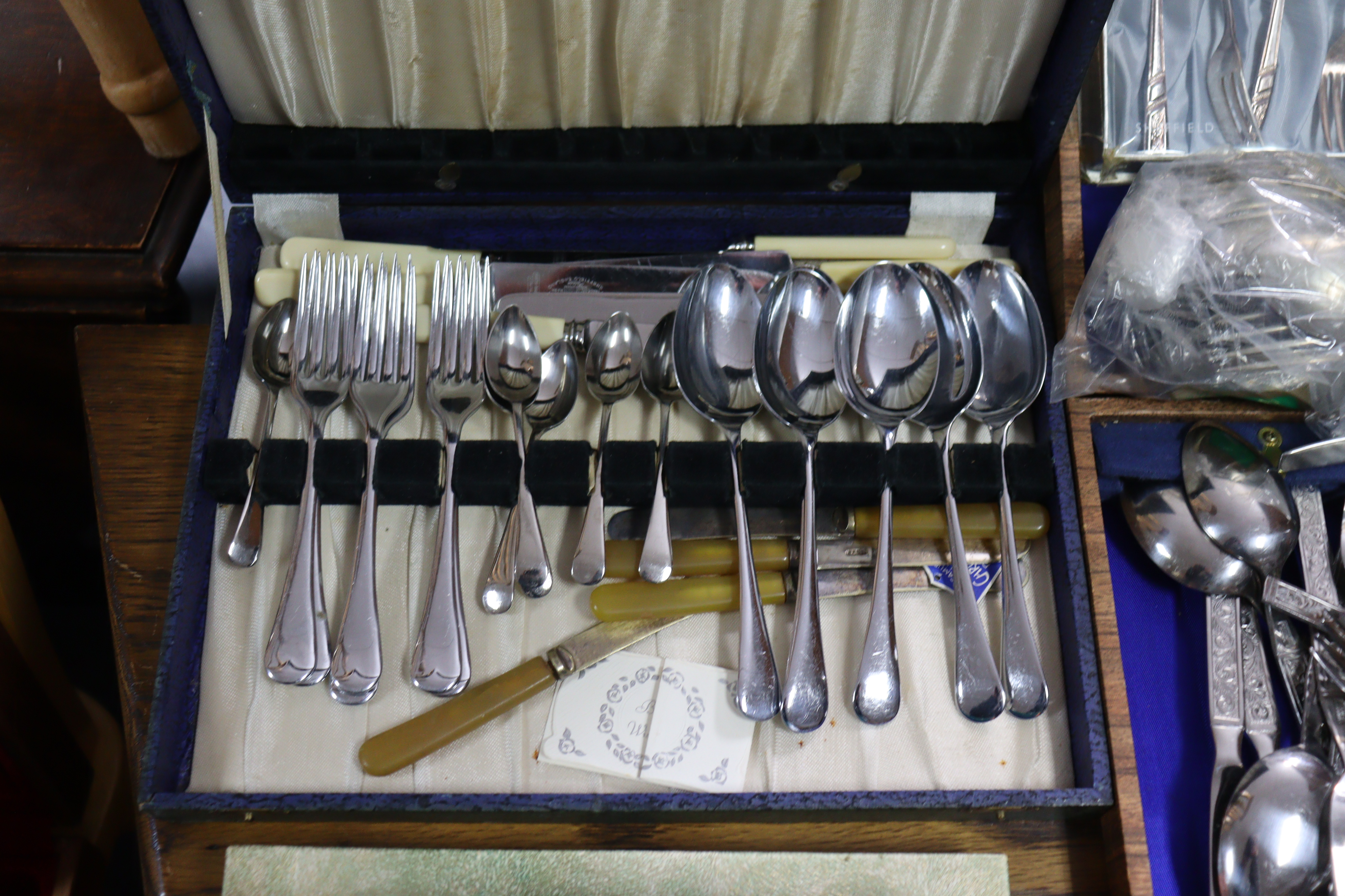 A canteen of Hallmarked Associates “Kings” tableware comprising of forty-two items, cased; & various - Image 4 of 5
