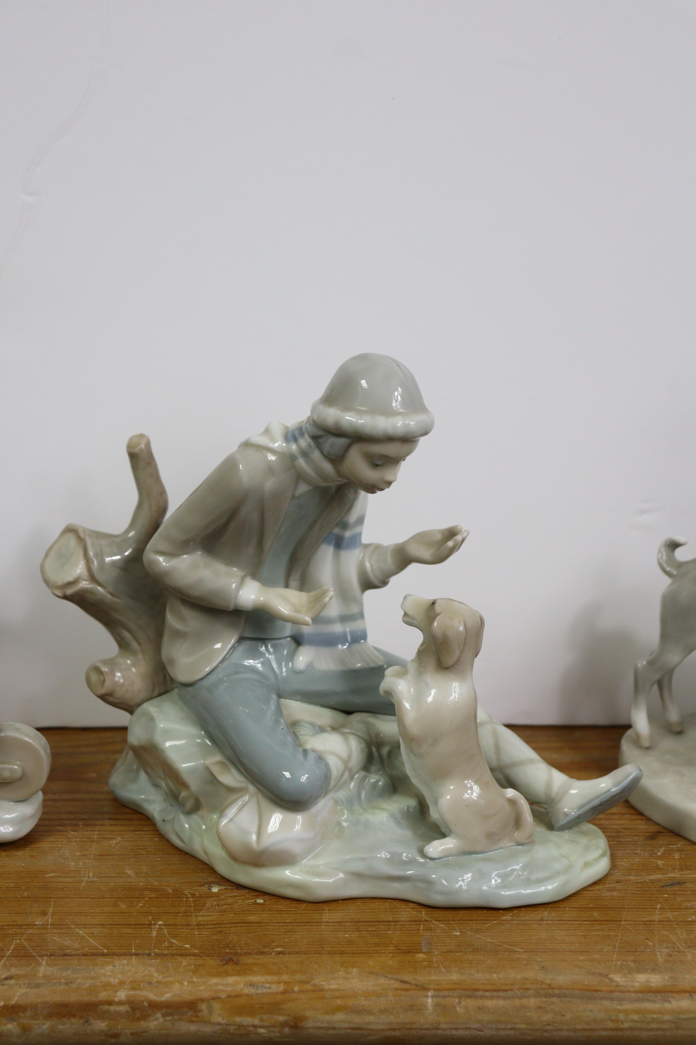 Seven various Lladro porcelain figure ornaments. - Image 4 of 5