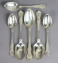 A set of three George V silver King’s pattern dessert spoons, and three ditto table spoons. London