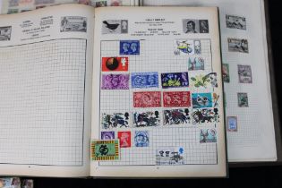 A collection of World Stamps of five albums; & various loose stamps.