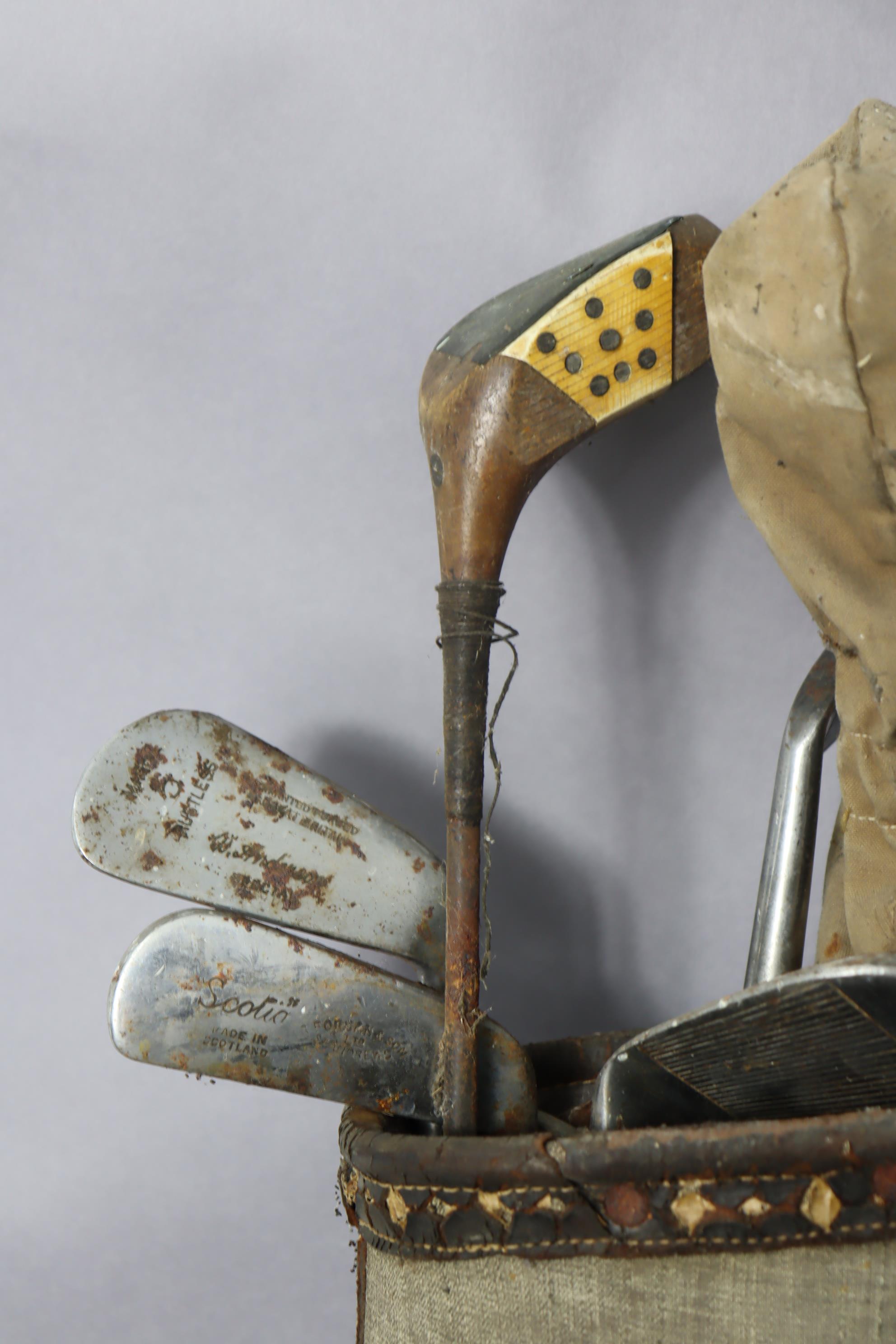 A matched set of eight lady’s golf clubs, with bag, circa 1930s(?). - Bild 2 aus 5