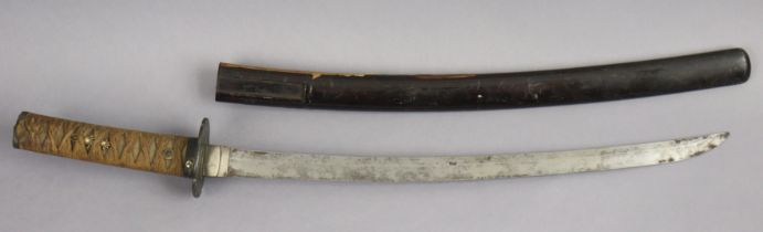 A JAPANESE WAKIZASHI, with curved single-edge blade, the bronze tsuba with gilt mon, the menuki in