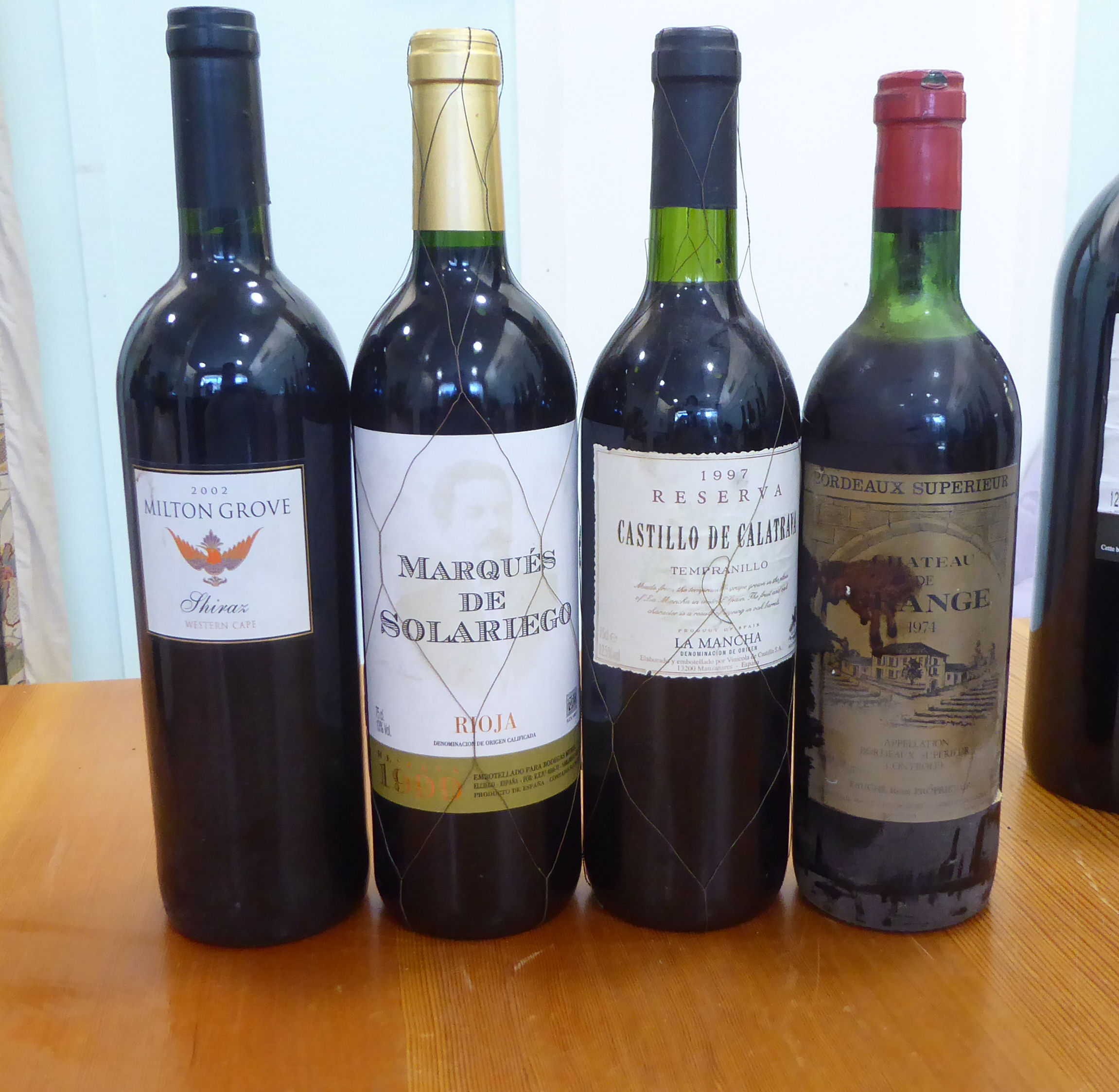 Wine, mainly red: to include a 1974 Chateau de Grange; and a 1973 Merlot Isola Augusta - Image 3 of 9