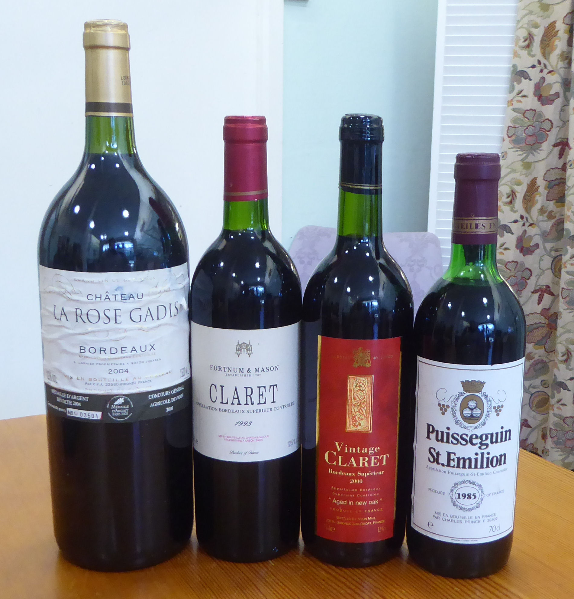 Wine, mainly red: to include a 1974 Chateau de Grange; and a 1973 Merlot Isola Augusta - Image 5 of 9