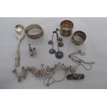 Silver and white metal collectables: to include a hinged bangle  mixed marks