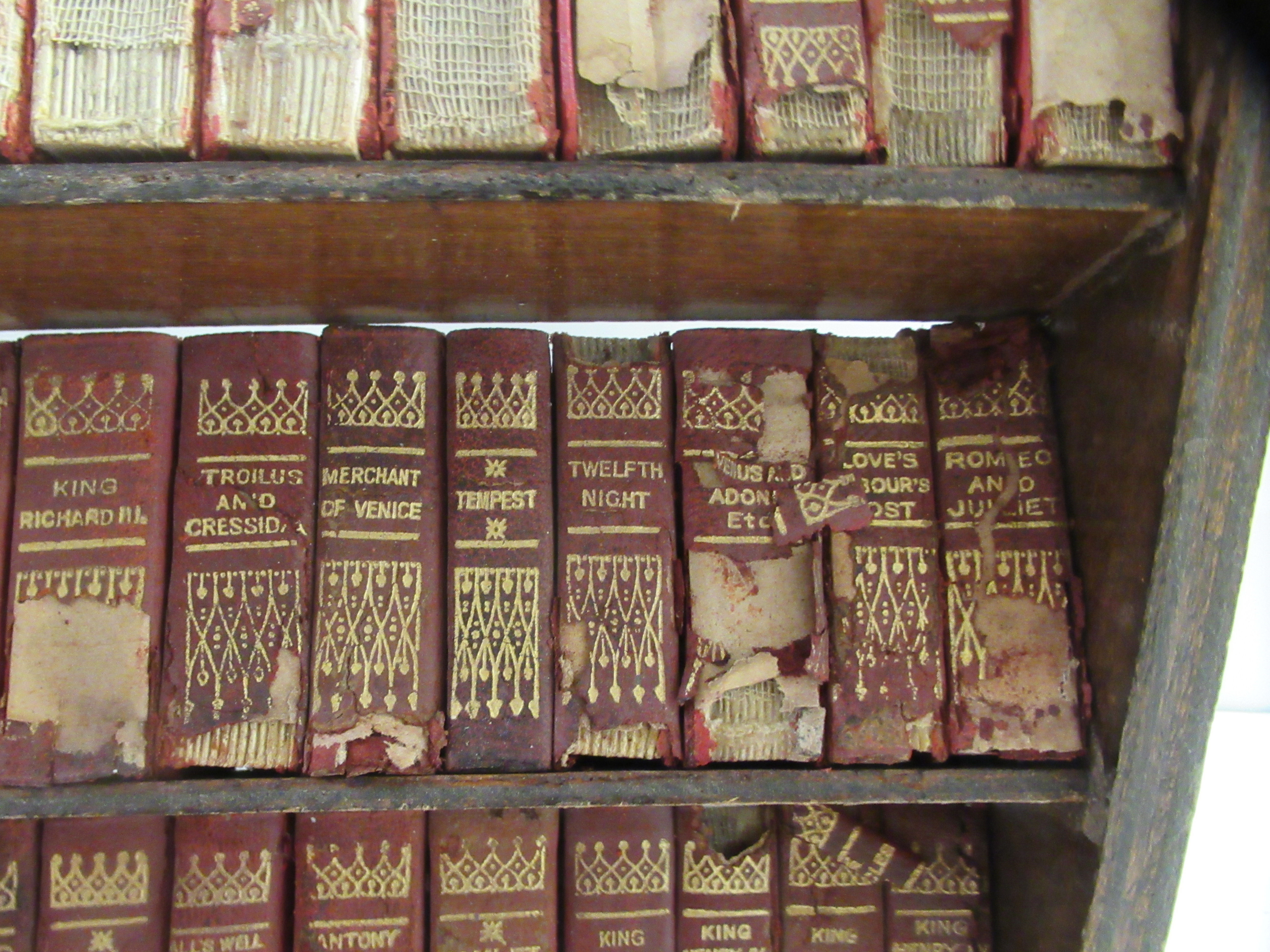 Books: a set of forty miniature volumes of Shakespeare's works, in a dedicated three tier bookcase - Image 4 of 8