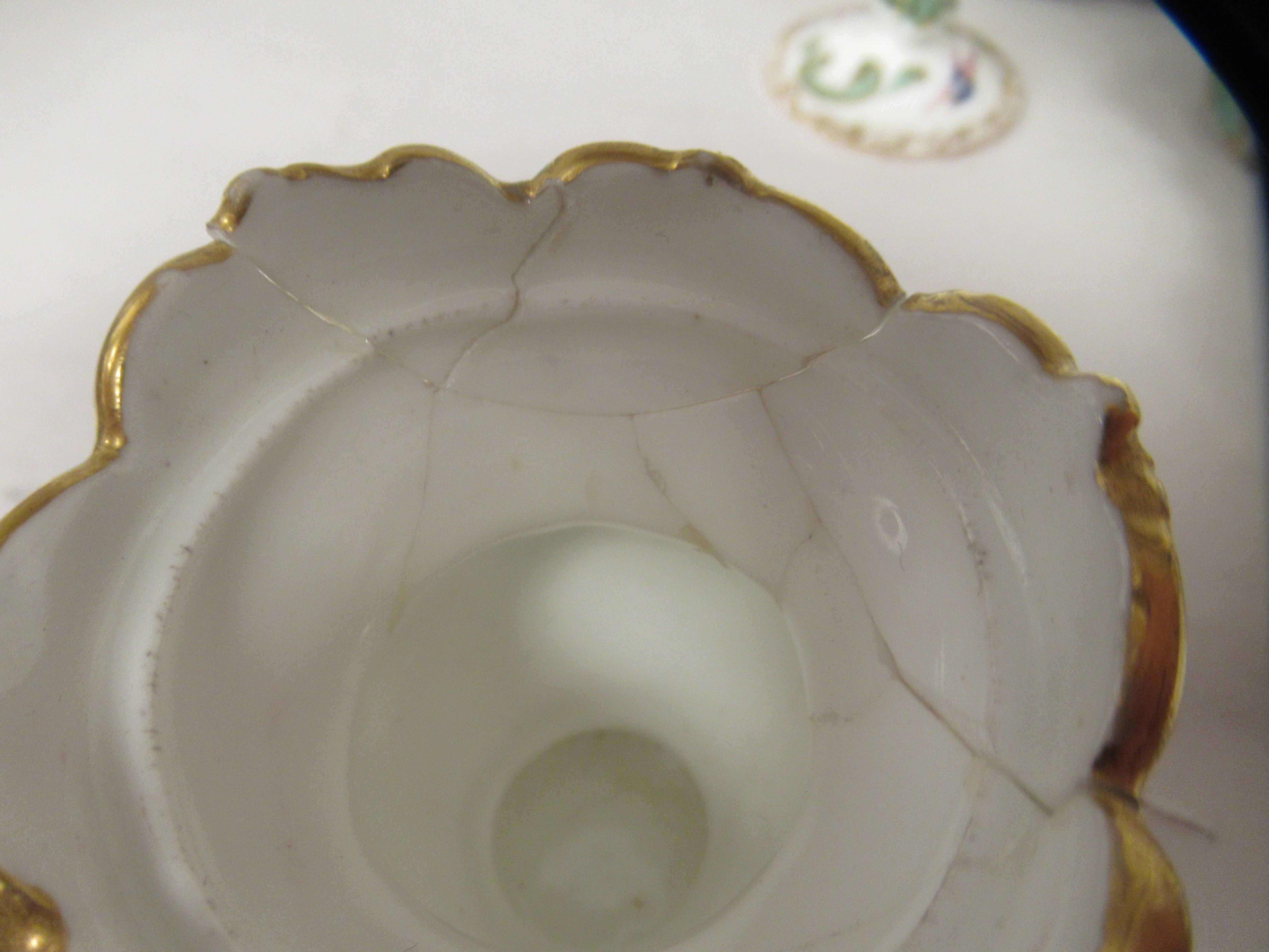 A late 19thC porcelain inkstand, the oval tray having a moulded, pierced and scrolled border and - Image 5 of 5