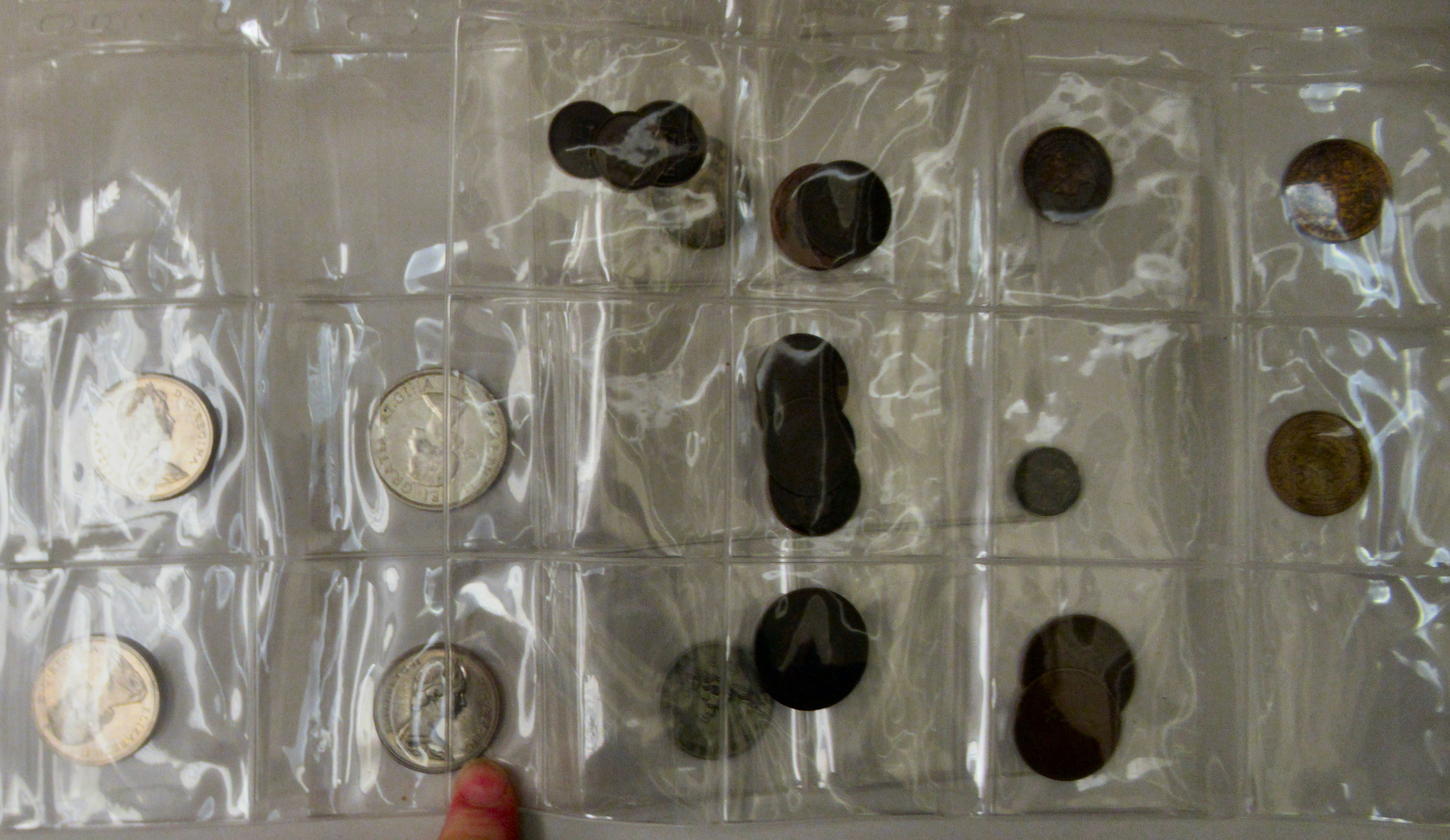 Uncollated 18th/19th & 20thC coins and banknotes: to include an 1892 USA one dollar; and a George - Image 4 of 11