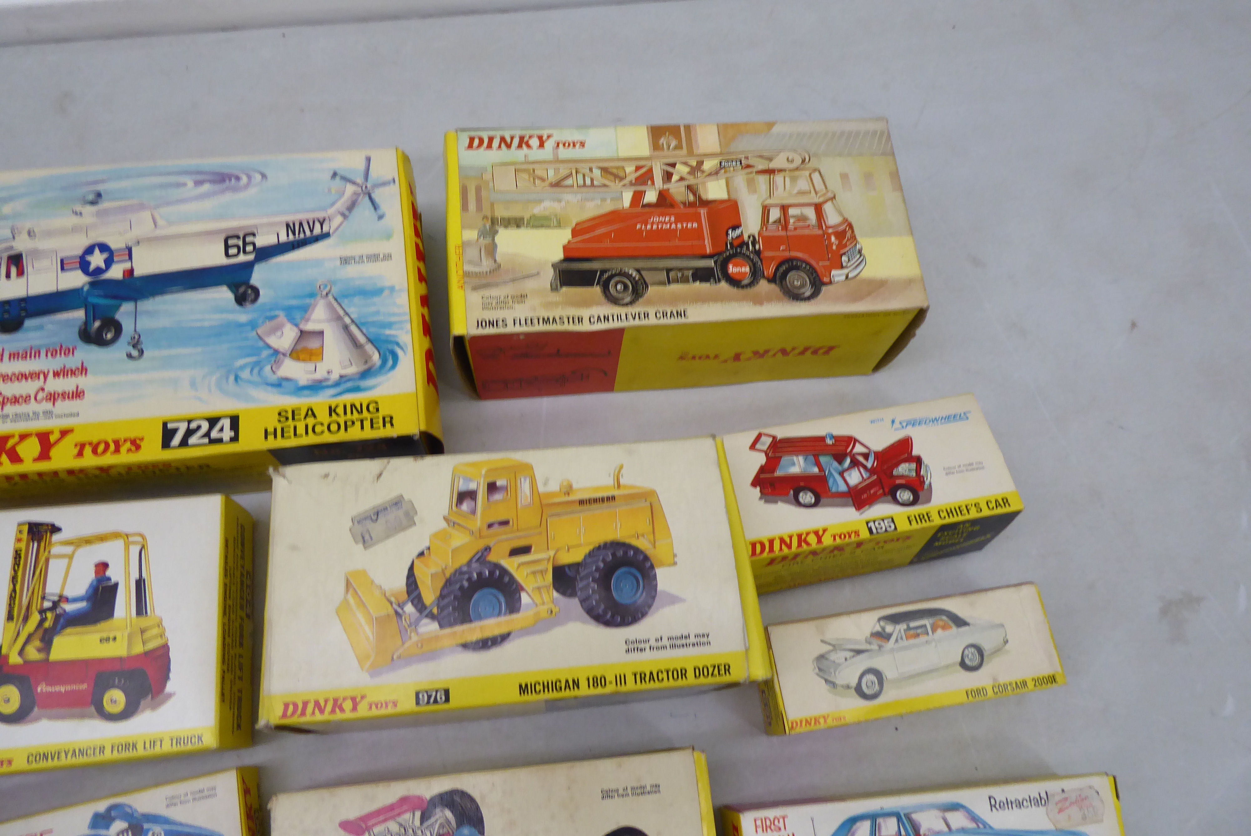 Dinky diecast model vehicles: to include a no.724 Sea King helicopter  boxed - Image 4 of 5