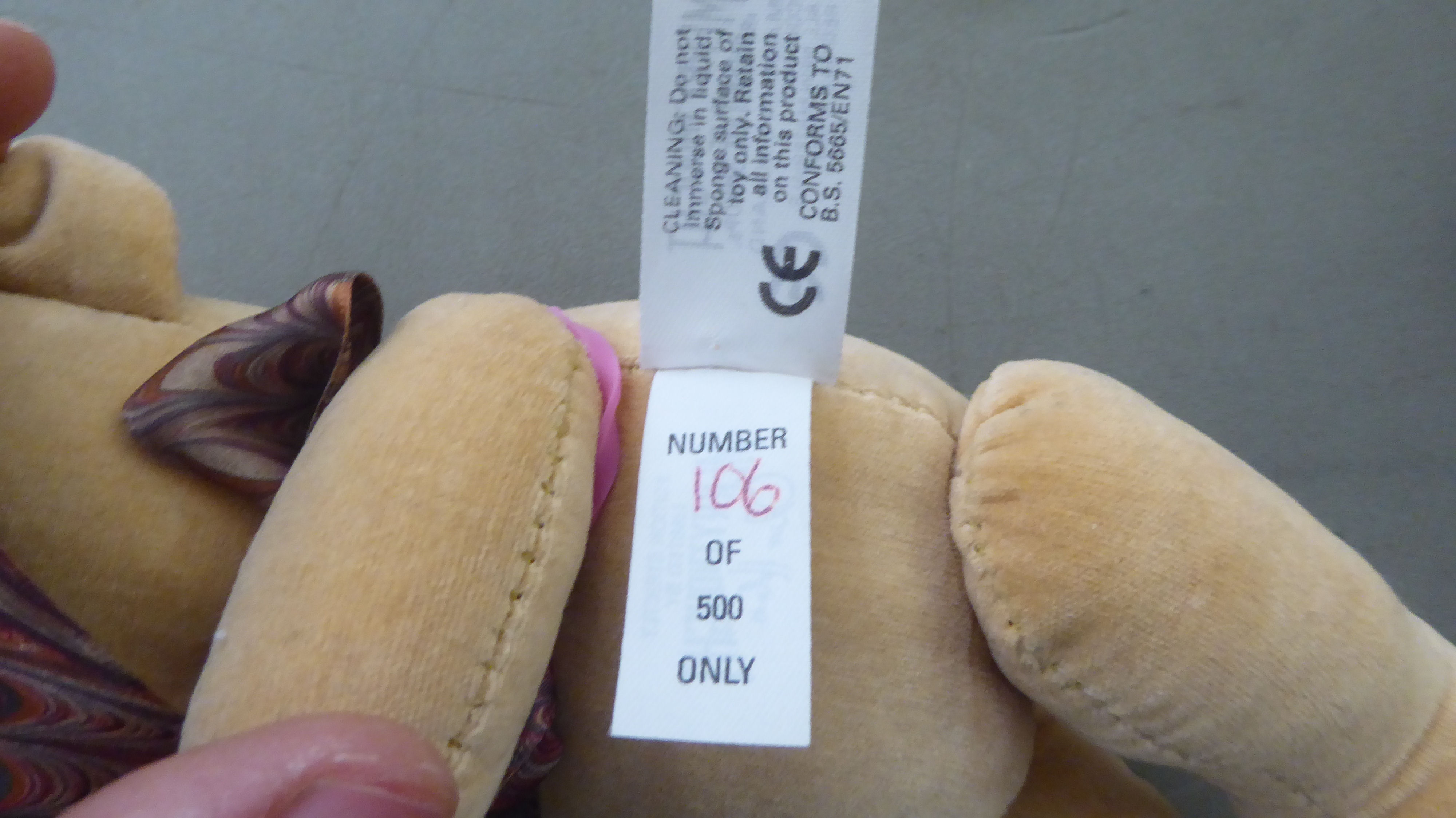 Two Merrythought Teddy bears, viz. 'Velveteenie Junior'  Limited Edition 106/500  8"h; and a - Image 3 of 6