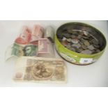 Uncollated world coins and banknotes: to include Singapore issues