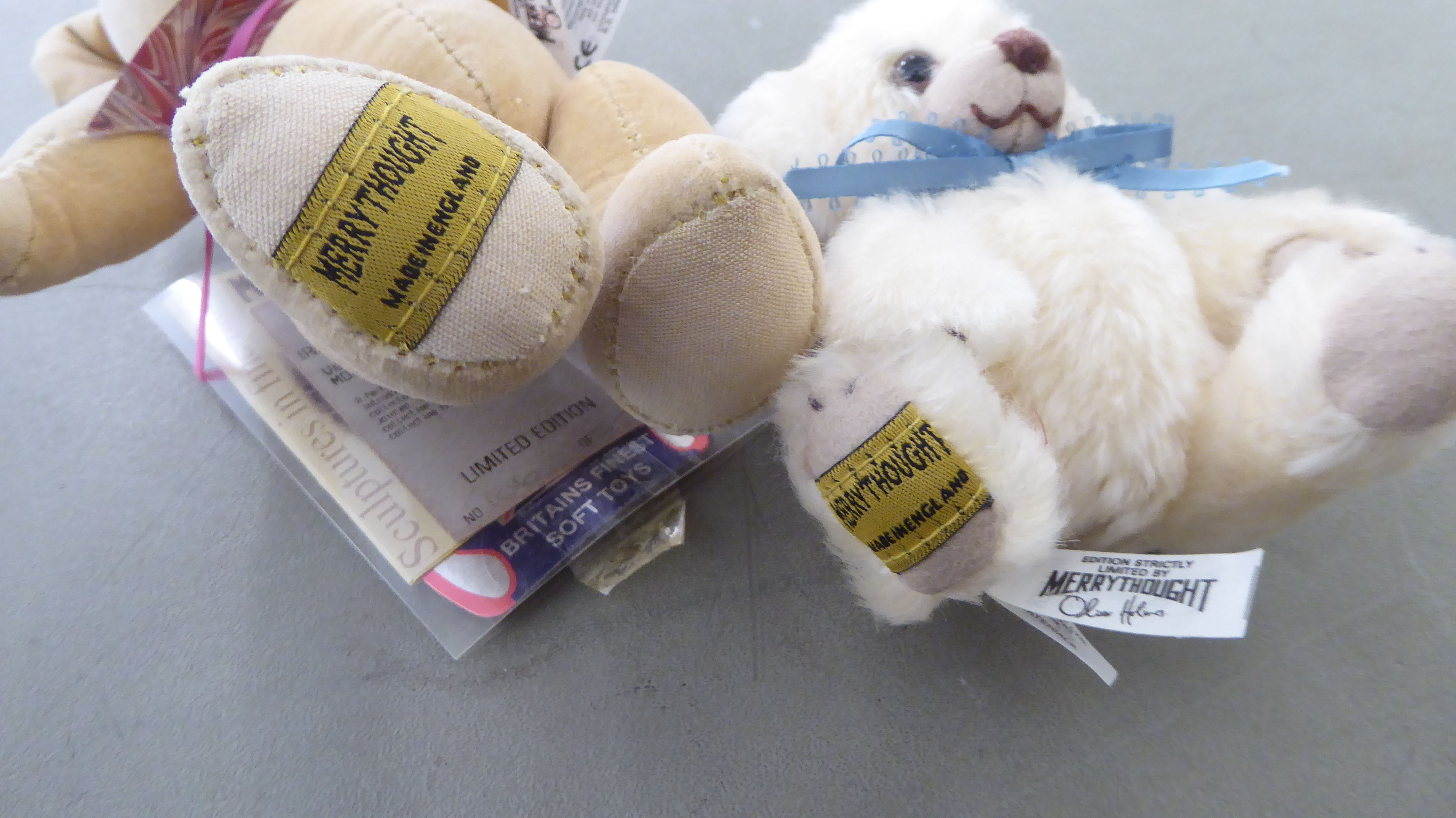 Two Merrythought Teddy bears, viz. 'Velveteenie Junior'  Limited Edition 106/500  8"h; and a - Image 6 of 6