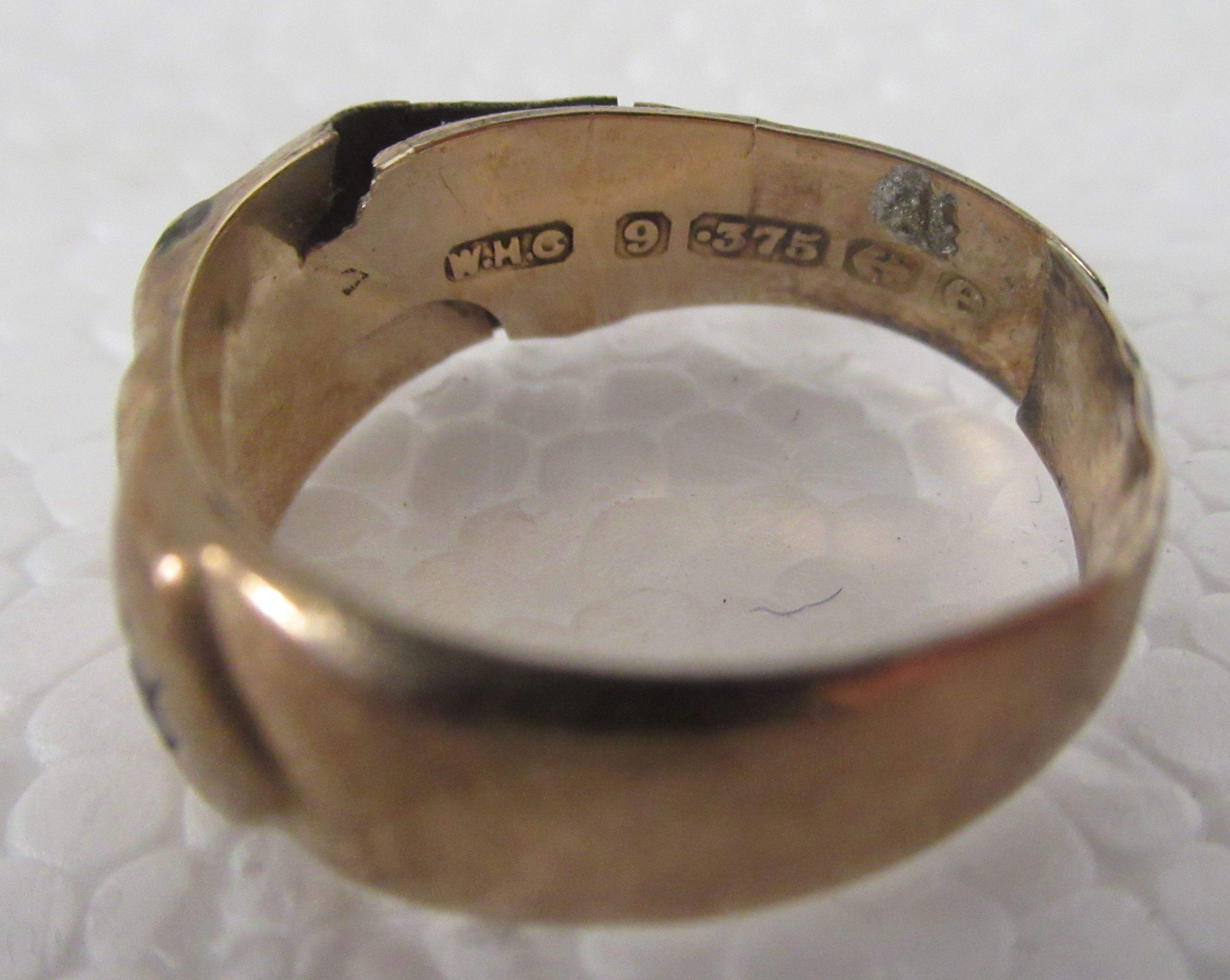 Gold collectables: to include a 22ct band ring - Image 3 of 4