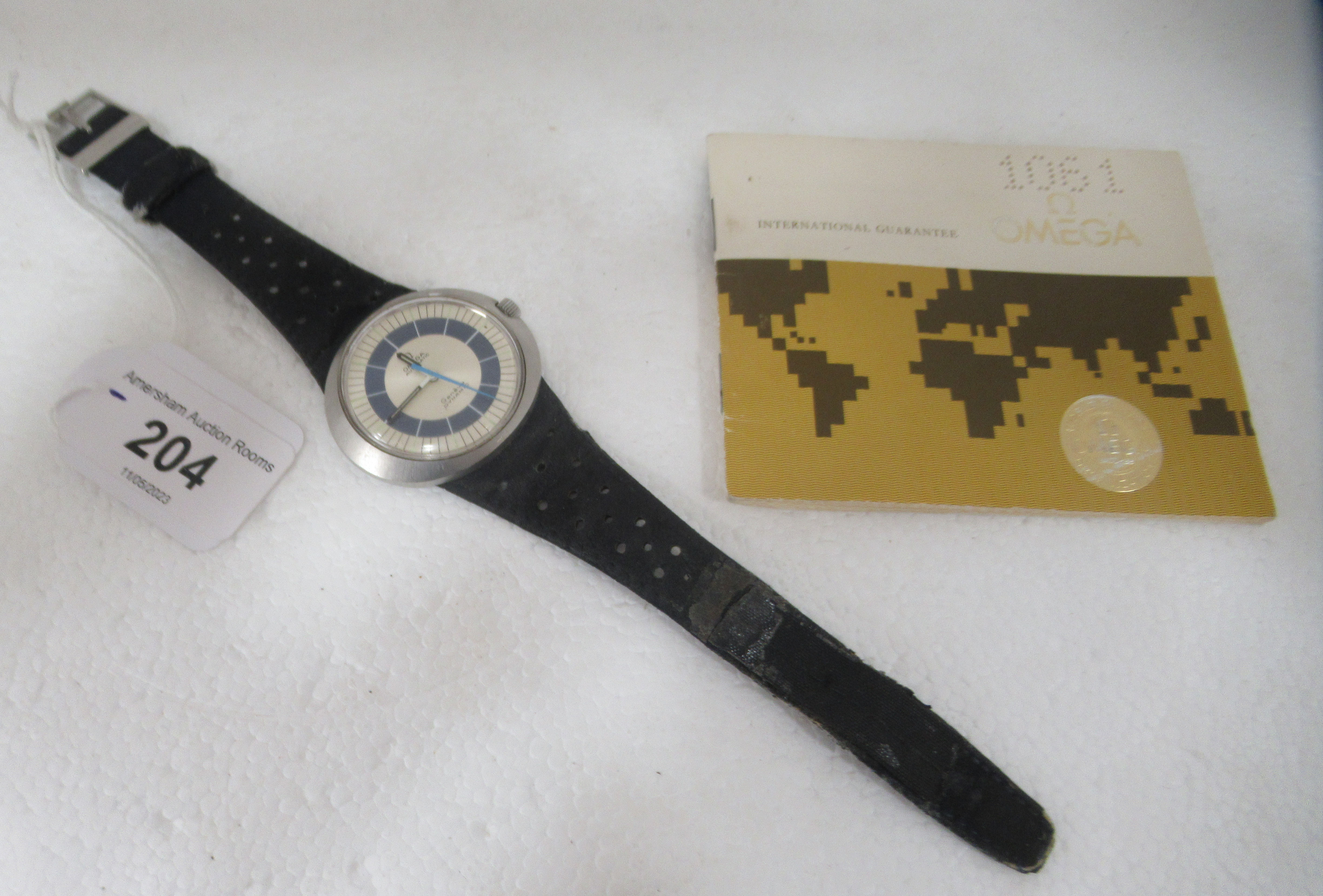 An Omeg Dynamic automatic stainless steel cased wristwatch, on a black leather strap - Image 2 of 4