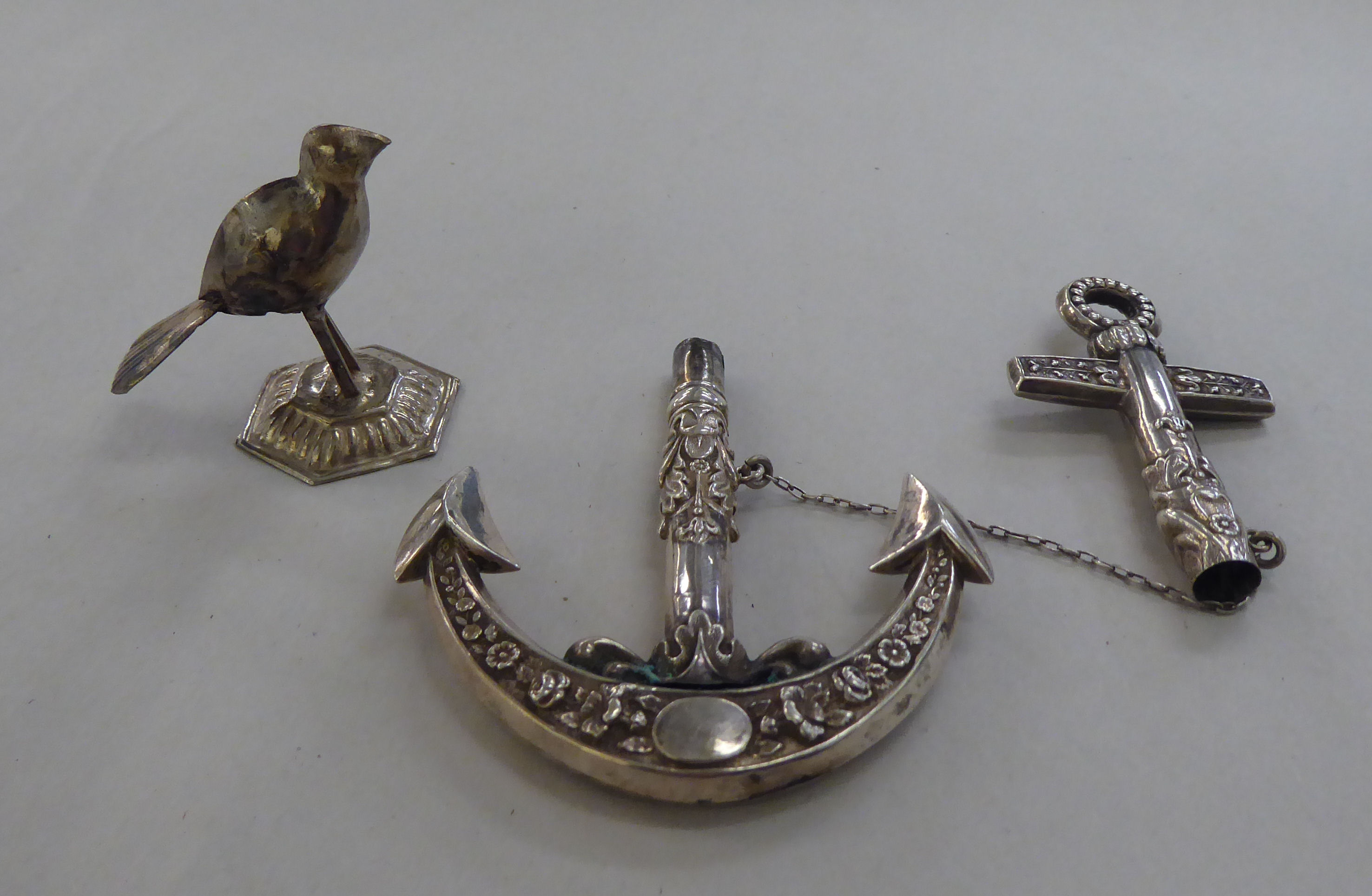 Silver, white metal and other collectables: to include a two-part anchor pendant - Image 6 of 6