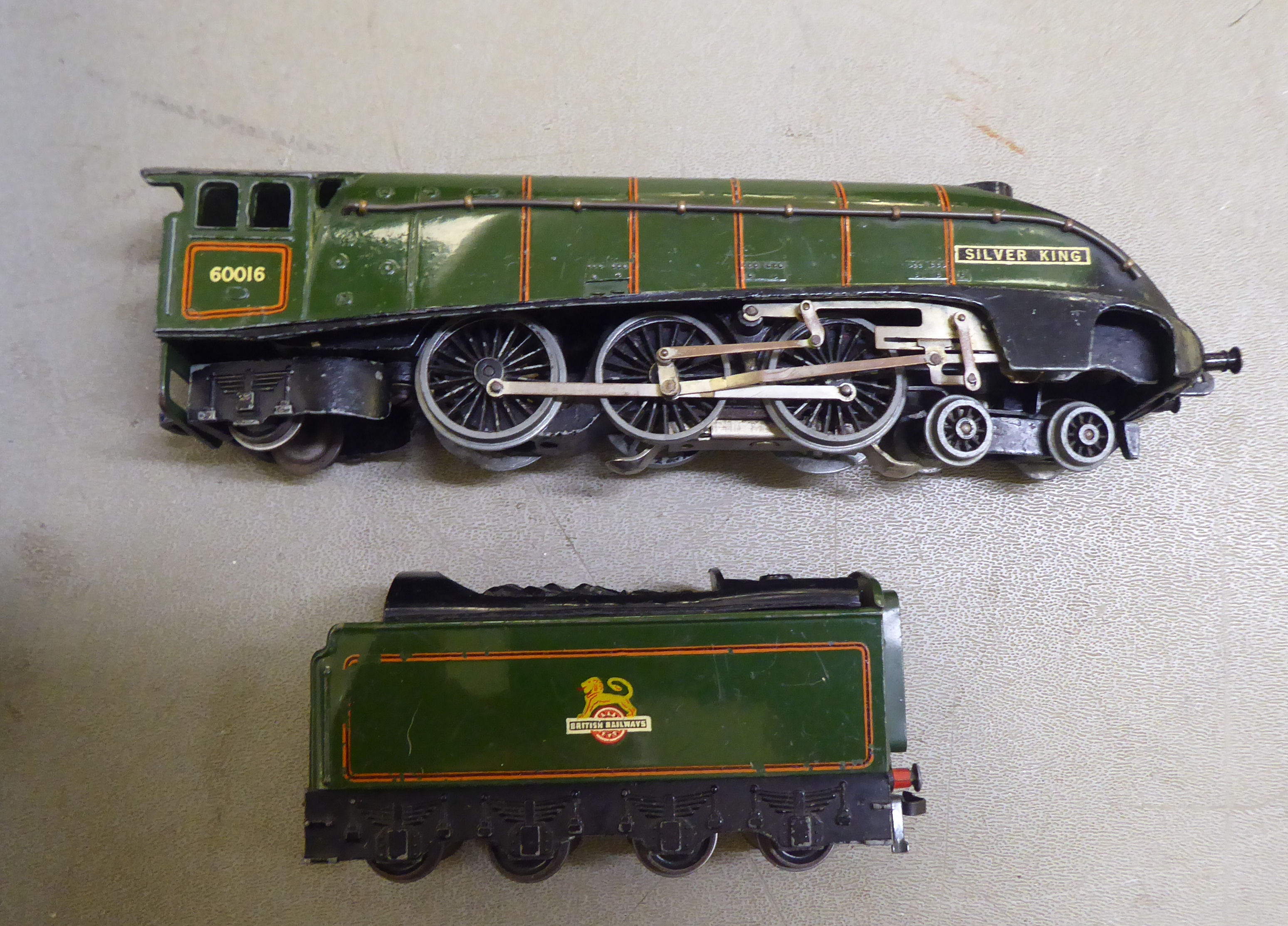 Seven 00 gauge model railway locomotives: to include a 4-6-2 Silver King and tender - Image 8 of 10