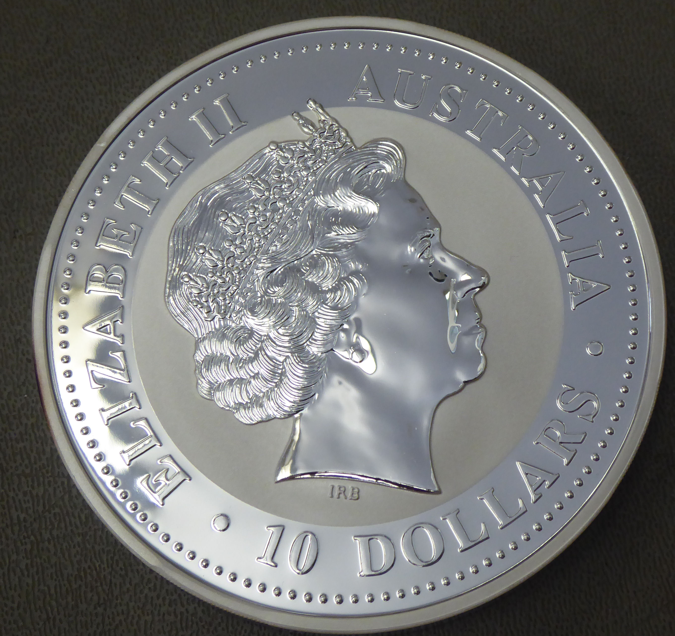 An Elizabeth II Australia 10 dollars, 999 10oz silver coin